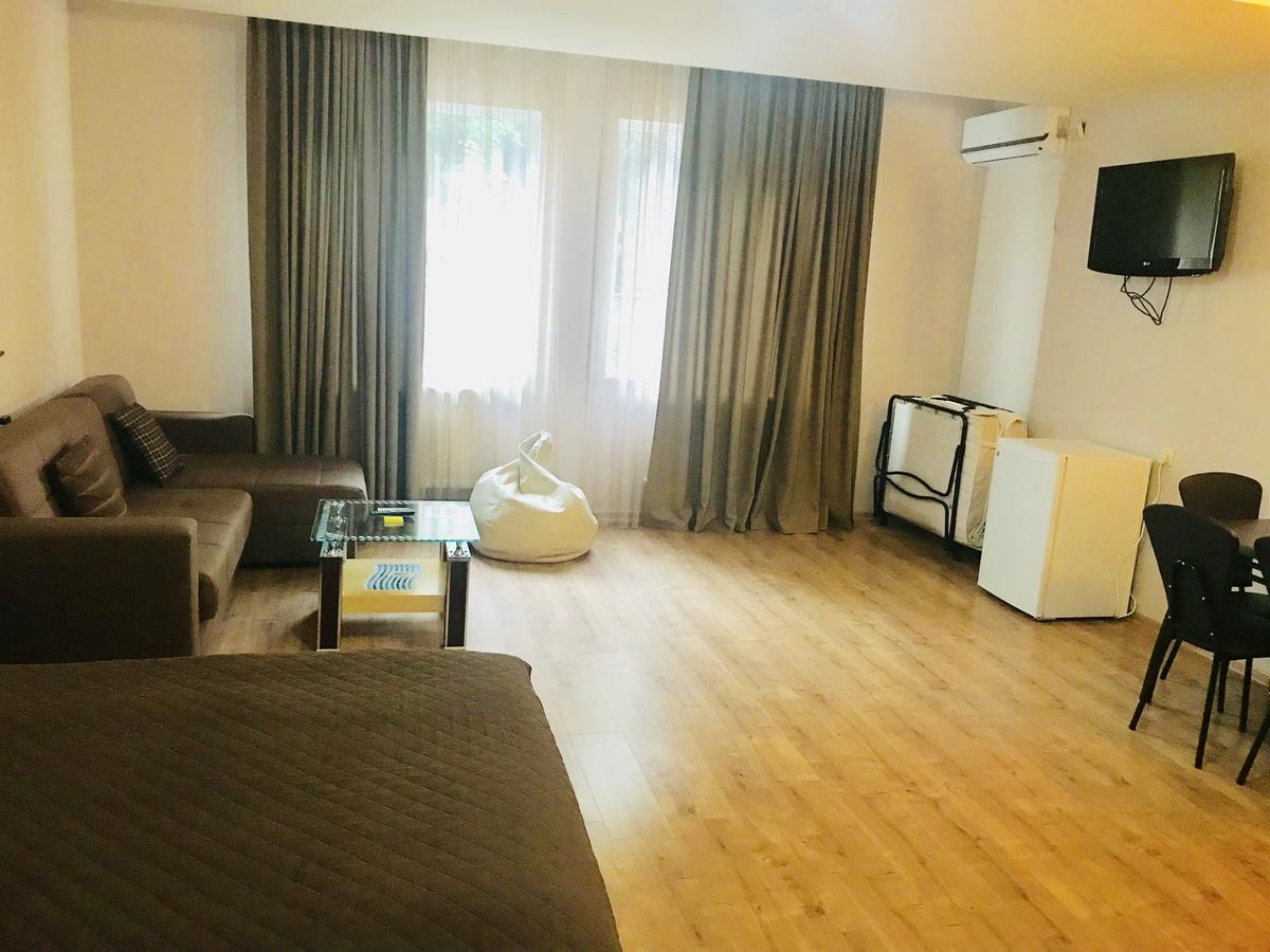 Solo Lucky Apartman Tbiliszi Kültér fotó